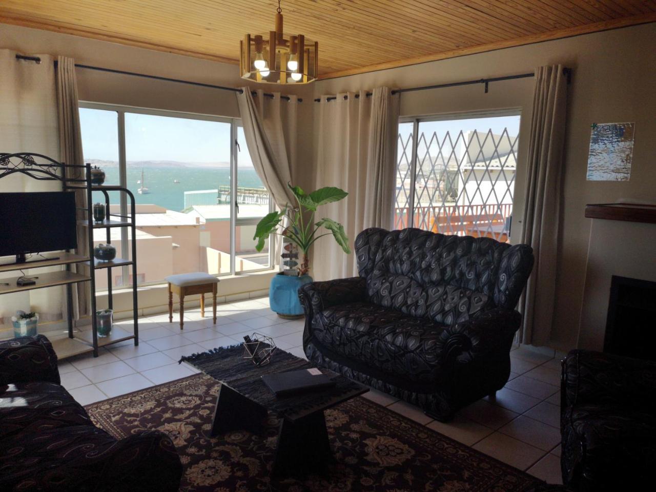 Starfish Guesthouse Lüderitz Buitenkant foto