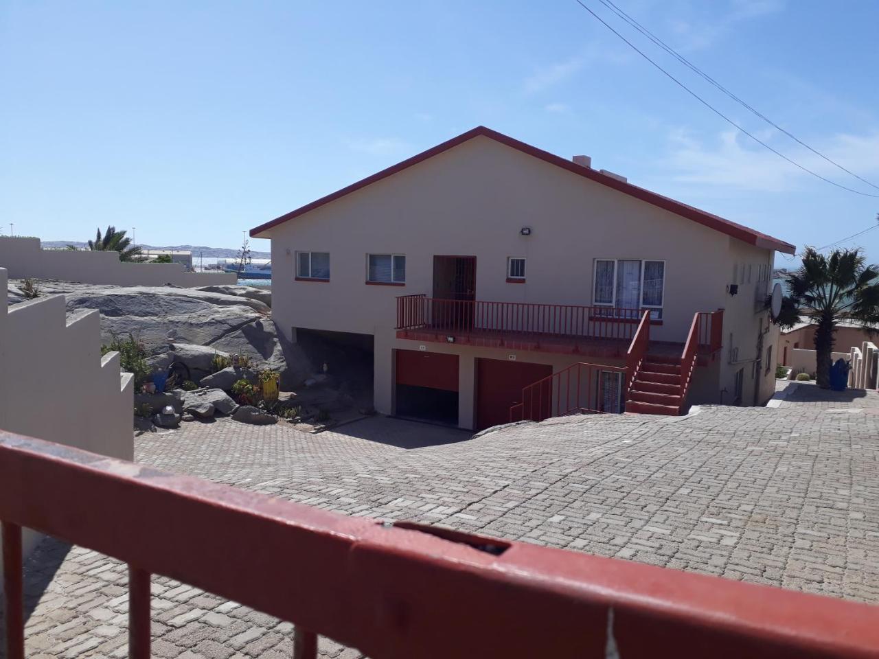 Starfish Guesthouse Lüderitz Buitenkant foto